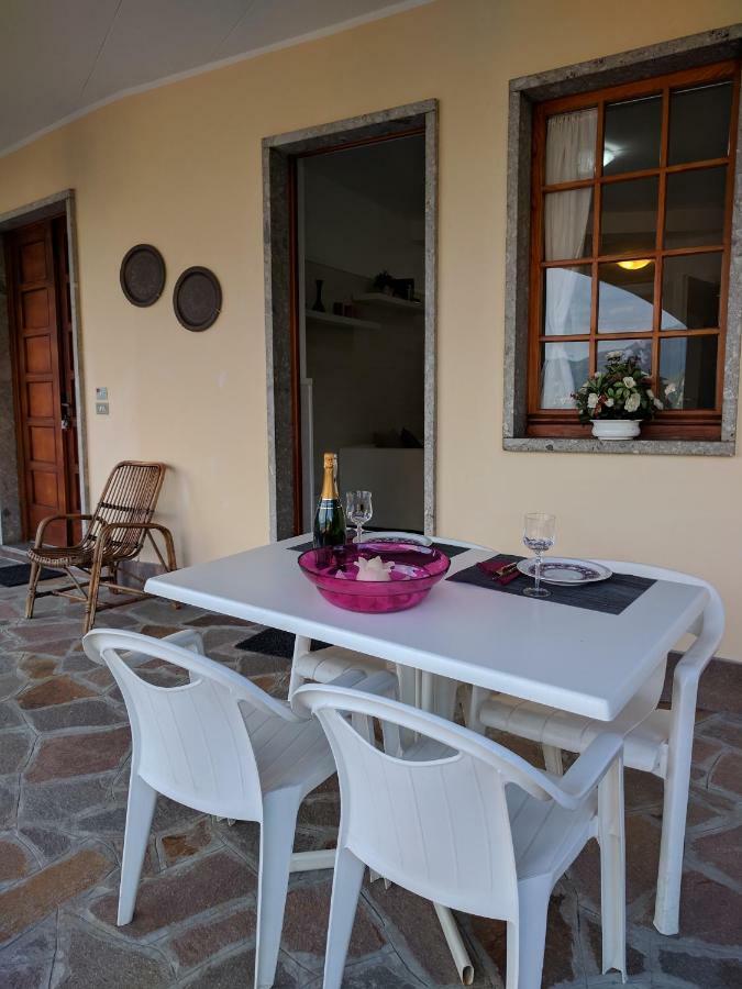 Gina'S Apartment Riva di Solto Esterno foto